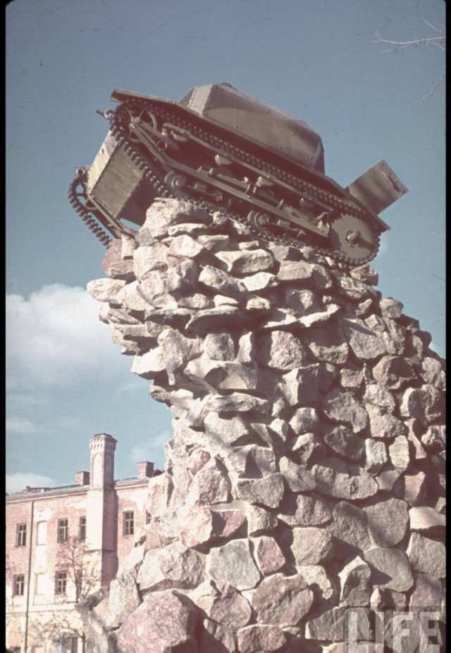 Цветные фотографии бронетехники времён Второй мировой войны