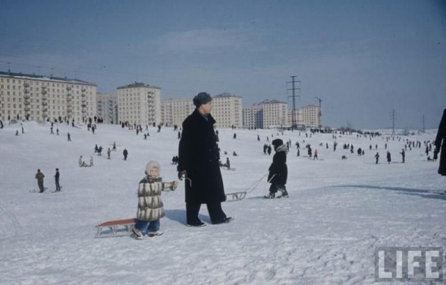 Зимние катания на санках в СССР