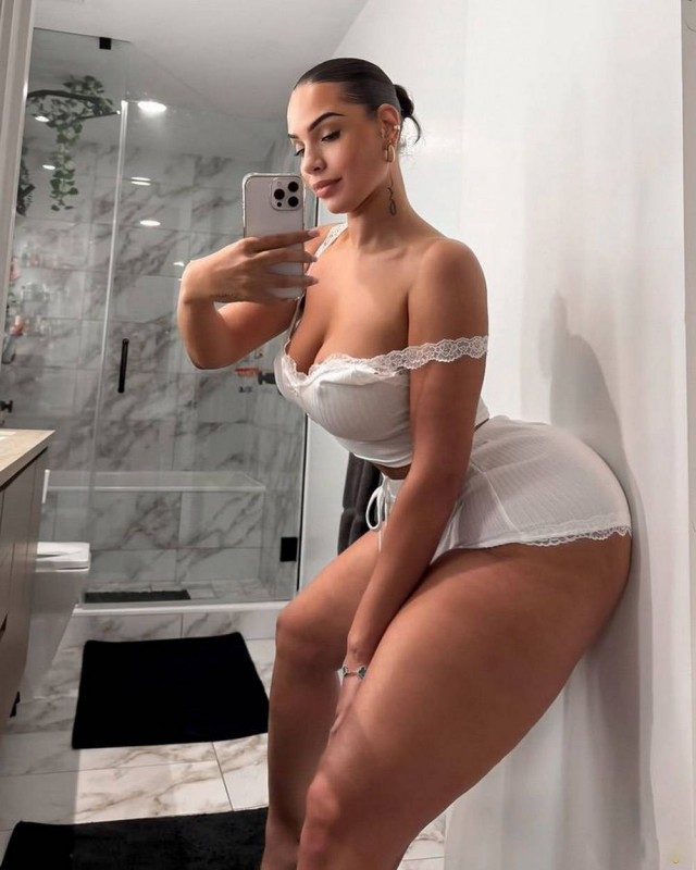 Девушки сами себя 4