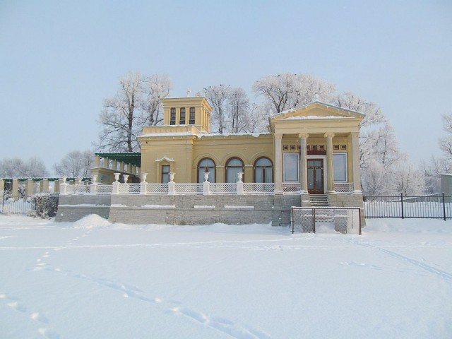 Белый Петергоф