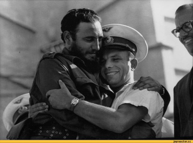 Стойкий Фидель умирает