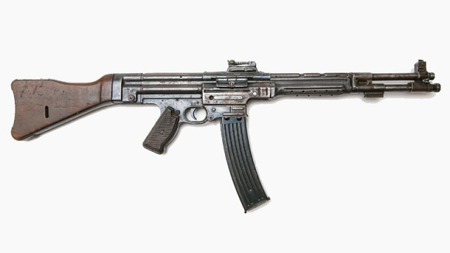 Первые трофейные MaschinenKarabiner 42: кто и когда захватил новое оружие?