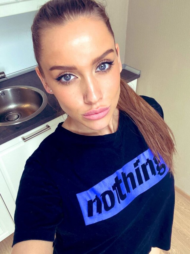 24 марта Pornhub вручил ежегодную награду для актрис и актёров Pornhub Awards. Русские порноактрисы — первые в 5 номинациях