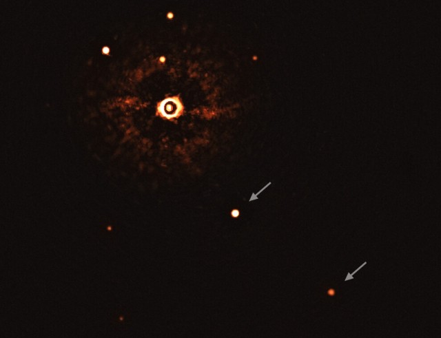 Телескоп Джеймса Уэбба поделился первым реальным фото