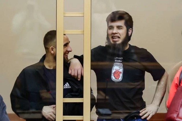 Студентка в Иране разделась в знак протеста и исчезла