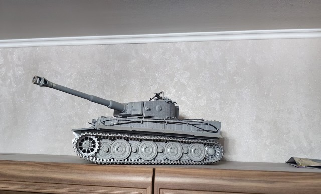 Клеим танчики