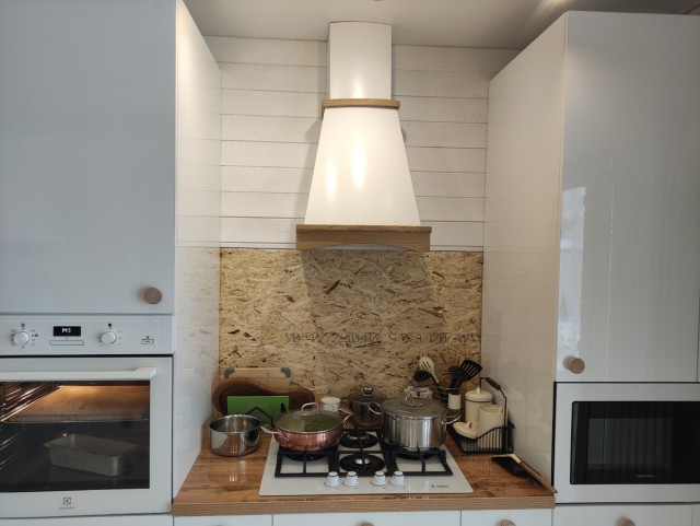 Поставил вытяжку - лишился кухни. Почему знающие домовладельцы не используют вытяжки: они нашли более удобный вариант