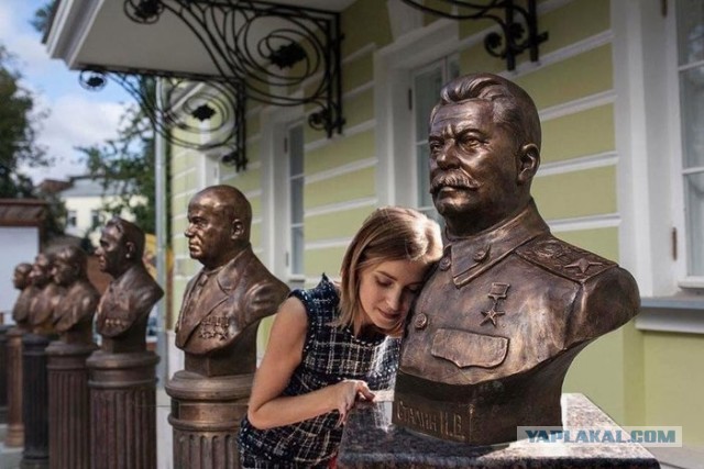 Поклонская резко сменила имидж