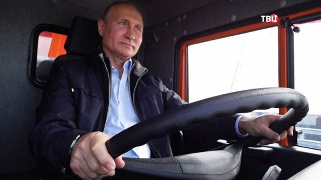 В Госдуме предложили завалить орбиту щебнем