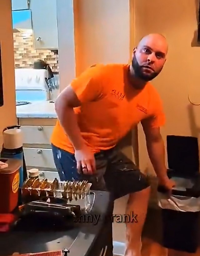 Саечку!
