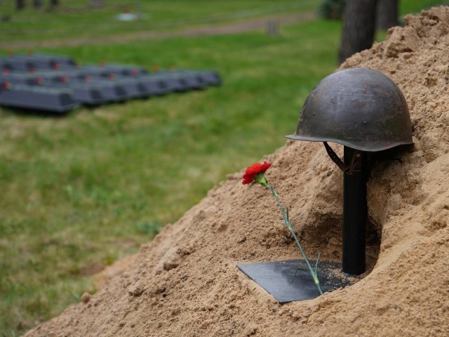 В Германии перезахоронили освободивших Потсдам советских воинов