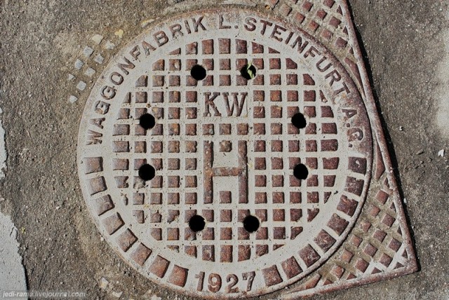 Крышки люков и их история