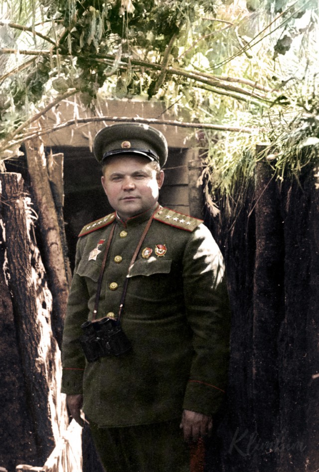 История в фотографиях
