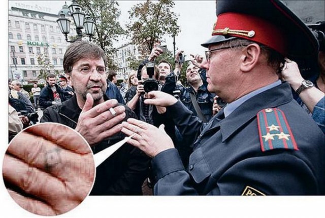 «Пиши куда хочешь! Нам всё равно ничего не будет»: Оренбургские полицейские «по недоразумению» пытали 18-летнего парня