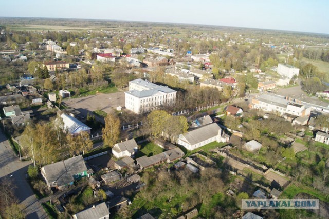 Жители новостройки в Киеве начали отапливаться дровами