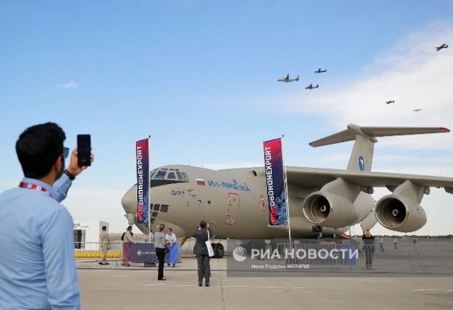 СМИ показали обновлённую кабину пилотов модернизированного транспортного самолёта Ил-76МД-90А