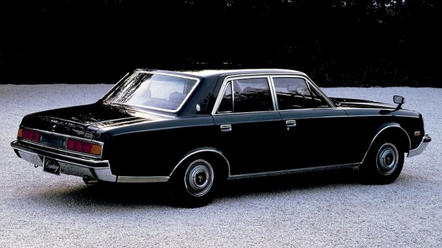Крушение немецких авторитетов: как Lexus LS 400 покорил рынок США