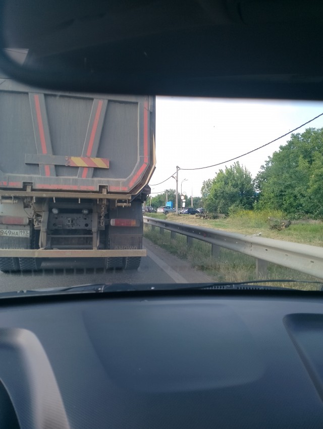 Не раскачивайте! Все нормально...заправки пустые...