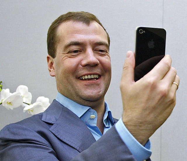Просьба Путину: закрыть сеть ресторанов Макдоналдс