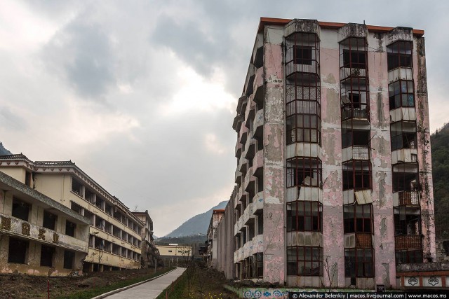 Как выглядит город после землетрясения