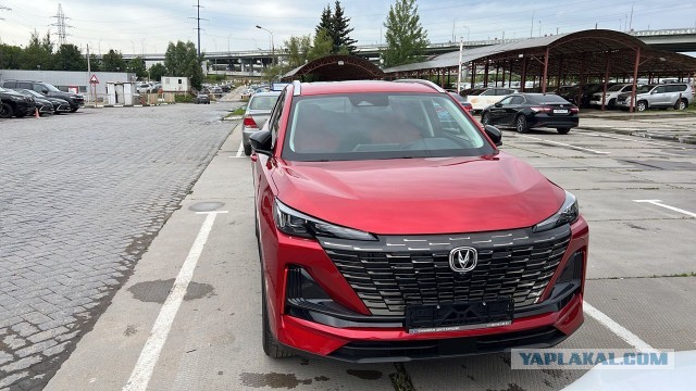 В России «парадокс трейд-ина»: владельцы 2–3-летних Renault или Skoda с пробегом до 20тыс км спешат пересесть на новых «китайцев