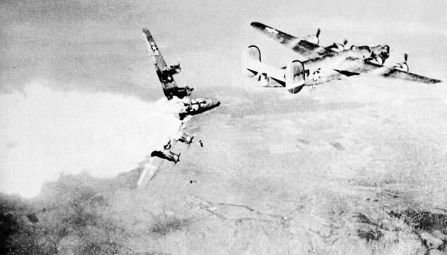 XX век в черно-белой фотографии. Авиация