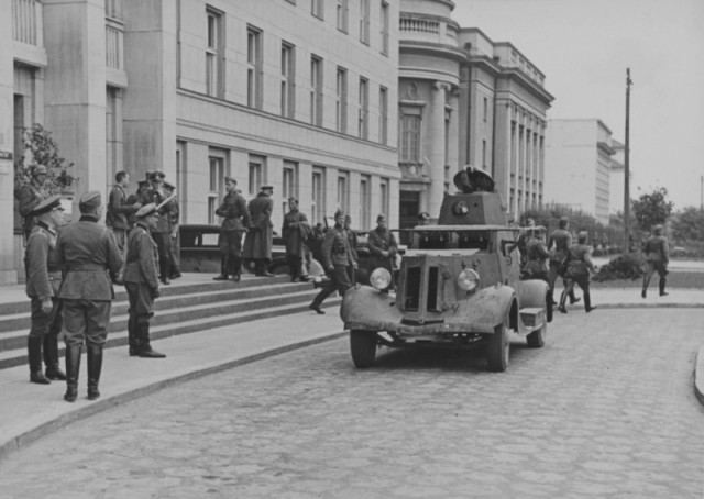 История в фотографиях - II