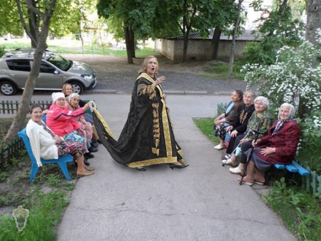 Фотожаба. Хиллари in опера