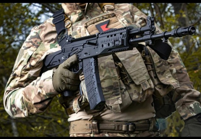 Бывшего порноактёра Олейника ранило в мошонку в зоне СВО