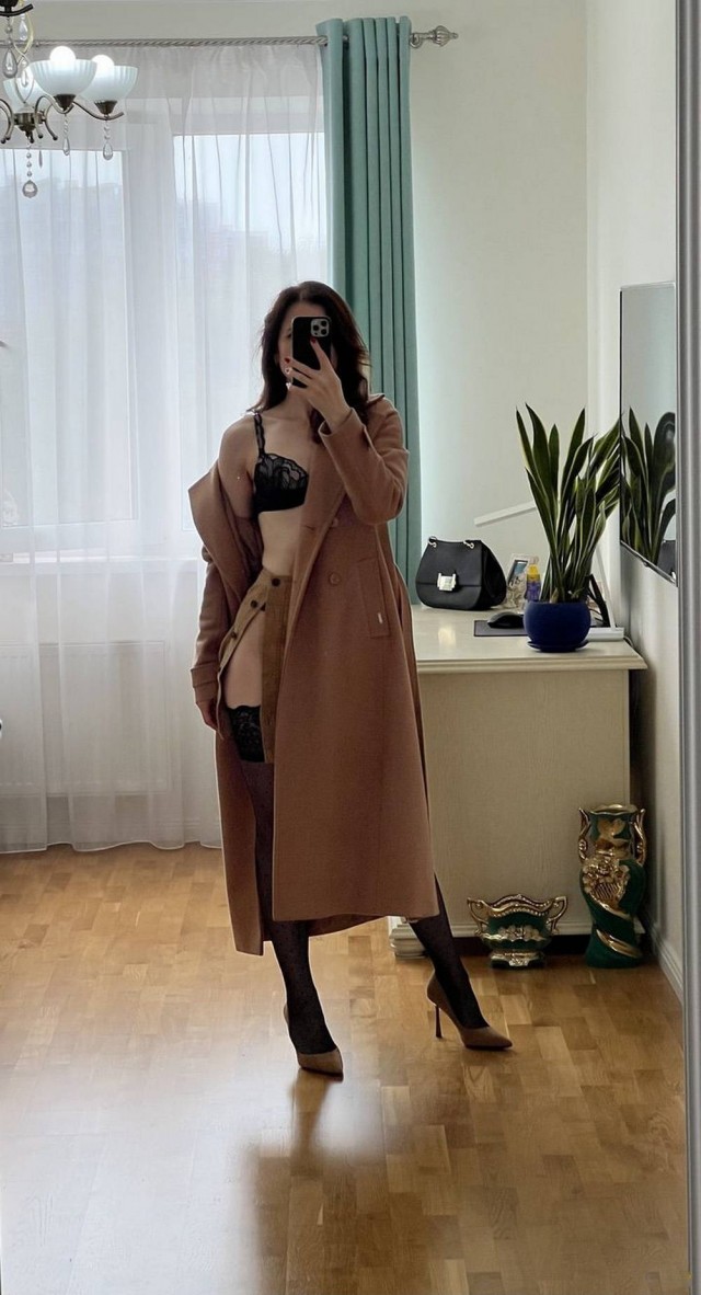 Девушки сами себя