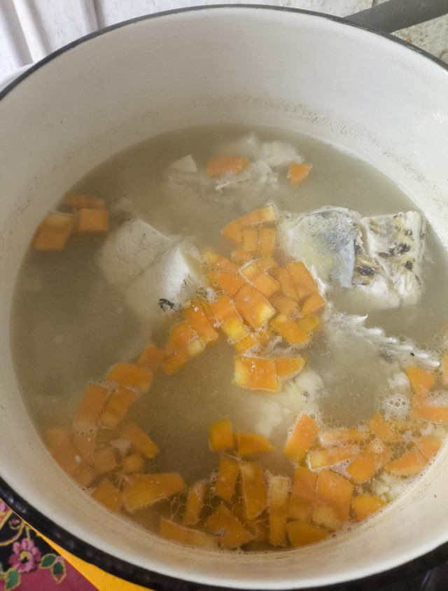 А я щуку поймала