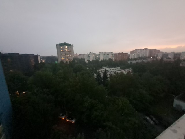 А из нашего окошка..
