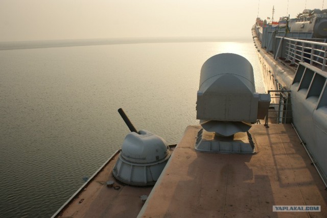 Во что можно превратить старый авианосец?