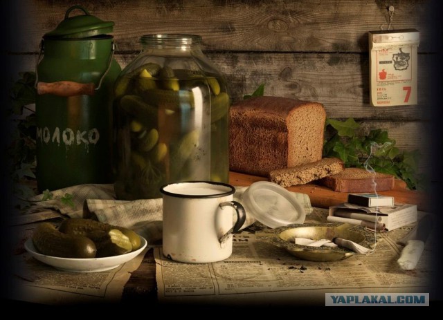 Томатный суп с хлебом