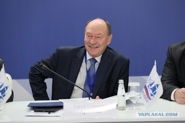 Парковки во дворах жилых домов станут платными