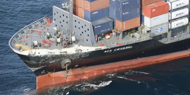 Плавучий бардак: почему эсминец «Фицджеральд» столкнулся с контейнеровозом?