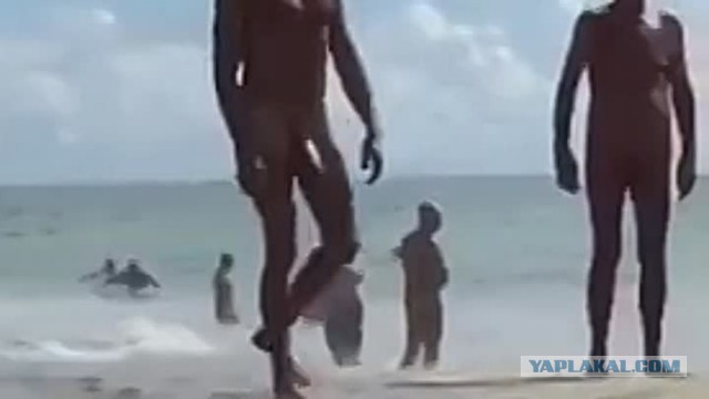 Российского туриста выгнали с нудистского пляжа в Испании из-за большого пениса