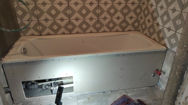 Можно ли закладывать в стены трубы полипропилен?