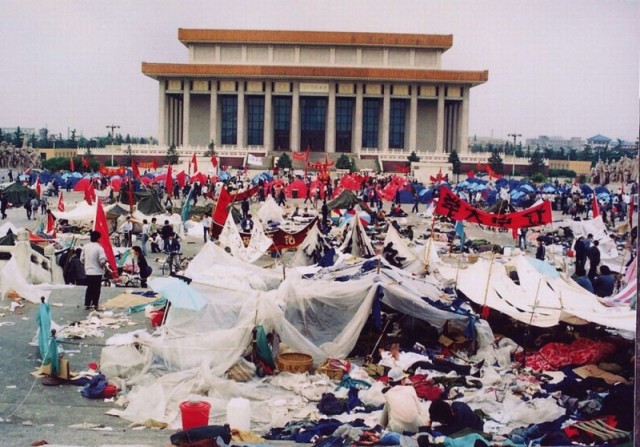 35 лет назад. Протесты на Тяньаньмэнь