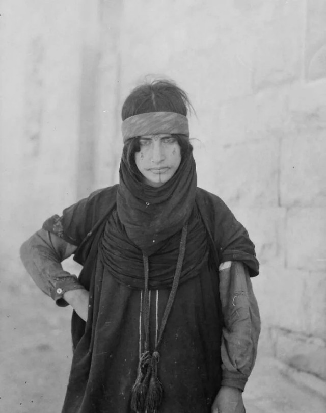 Редкие исторические фотографии: кадры из прошлого, сохранившие настоящую атмосферу времени