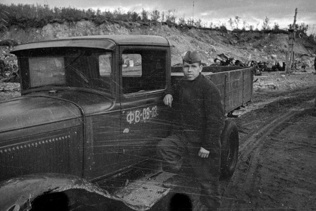 Фотограф Евгений Халдей