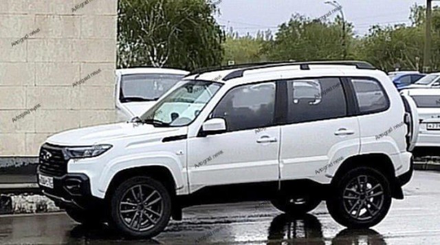АВТОВАЗ готовится к старту производства модернизированной версии внедорожника Lada Niva Travel