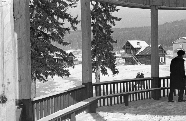 Посёлок Осетрово и Посёлок Усть-Кут в прошлом тысячелетиии