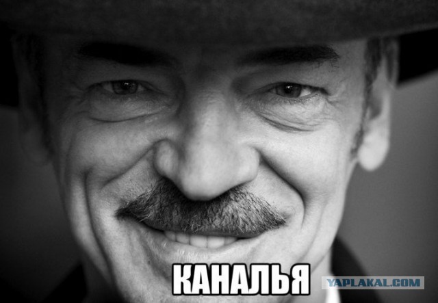 Из за любви к Путину не пускают в Украину
