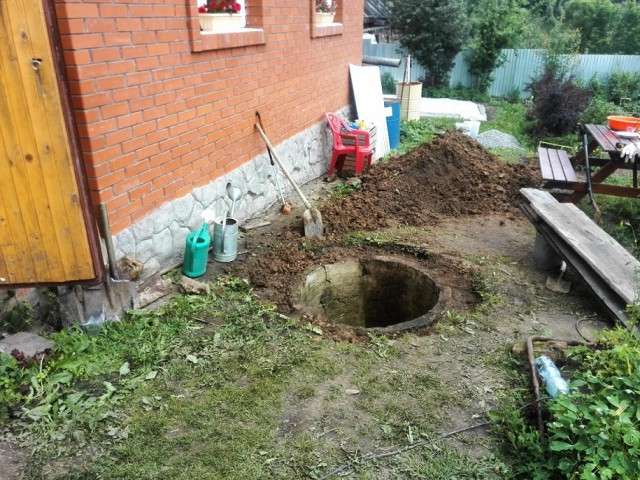 Лестница на даче летом 2015 года