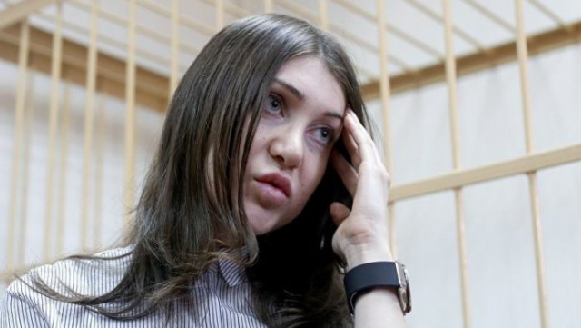 Нарушительницу ПДД и злостную неплательщицу штрафов ГИБДД Мару Багдасарян пожизненно лишили водительских прав