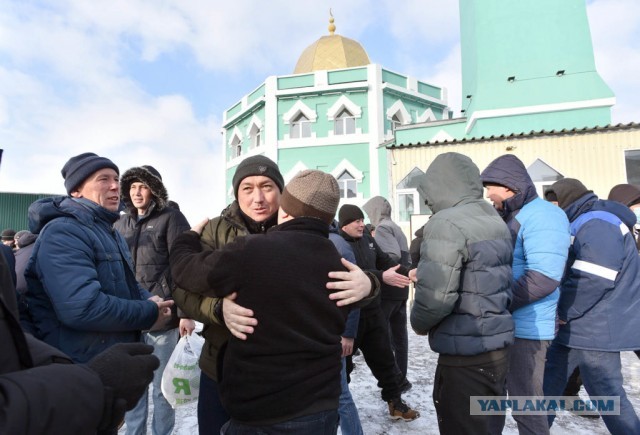 В Норильске из школьного меню исключили свинину под предлогом об «уважении религиозных особенностей питания учащихся».