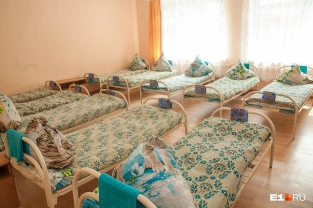 Детские лагеря становятся недоступными: что стало с ценами и как их будут снижать