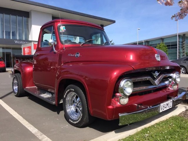 Ford F 700