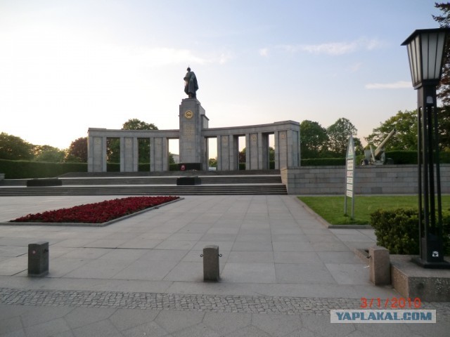 Улица Сталинградская в Париже